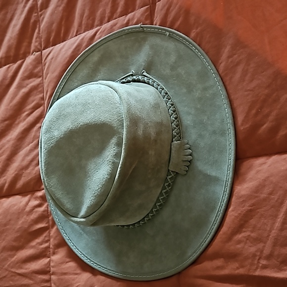 Suede Hat, Never Worn- Women's Medium - Picture 2 of 5